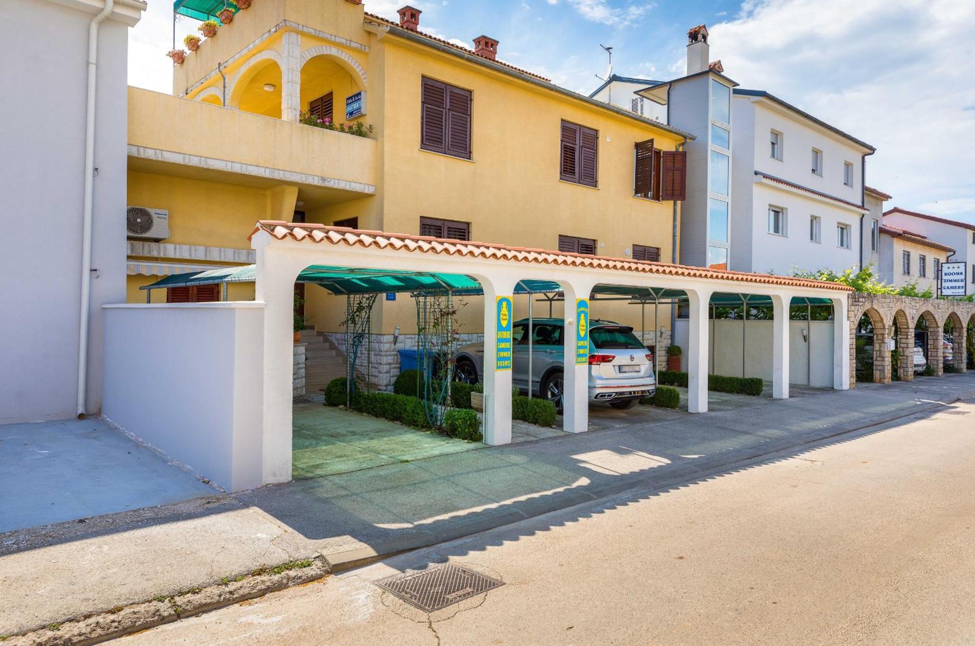 Villa Nada In Fazana - Near The Beach Exterior photo