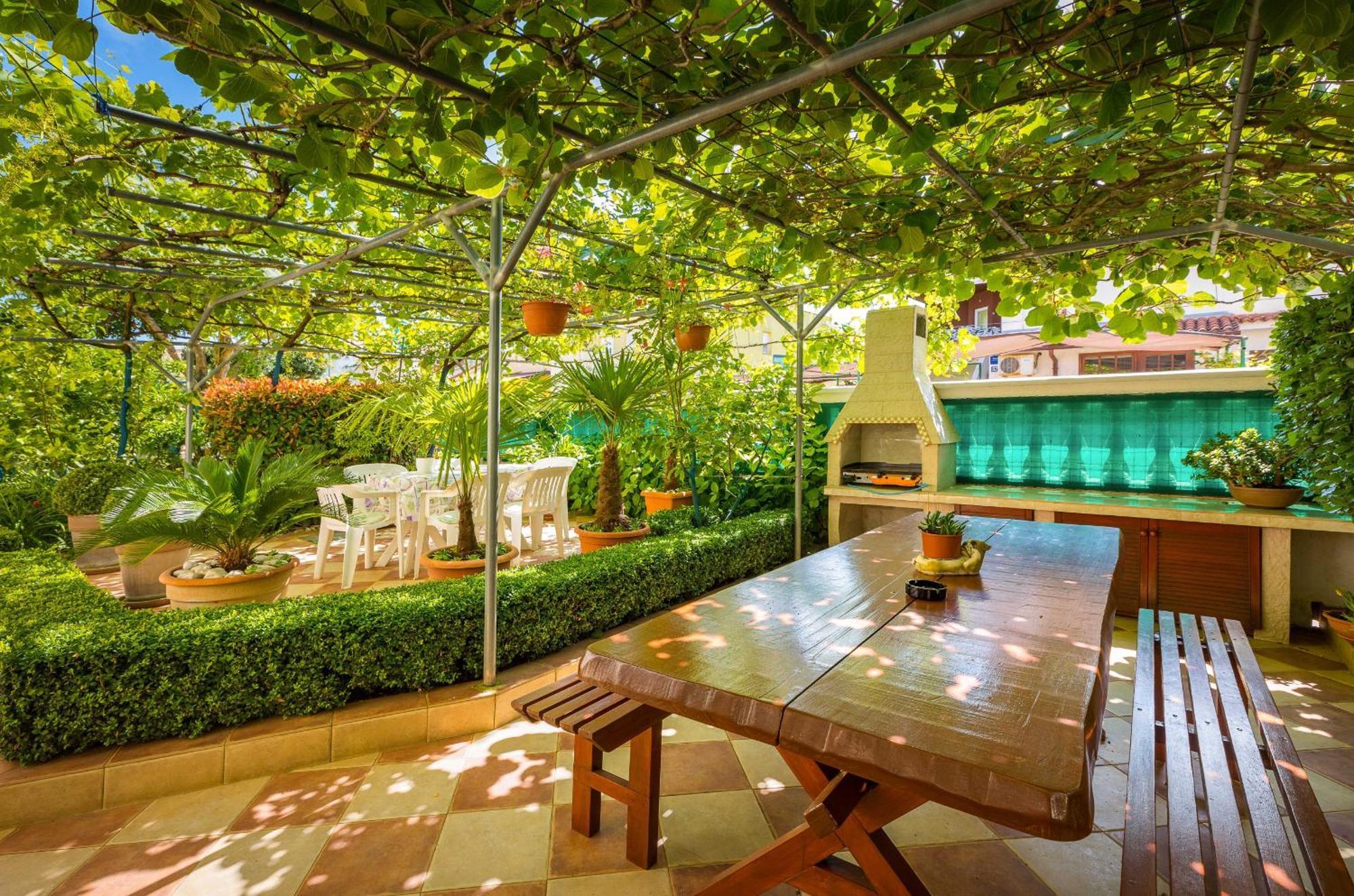 Villa Nada In Fazana - Near The Beach Exterior photo